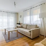 Bed & Breakfast Ramzes -pokoje Z Balkonami,parking,rowery,blisko Do Plazy Ustka