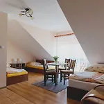 Ramzes Ustka -Pokoje Z Balkonami,Parking,Rowery,Blisko Do Plazy 3*