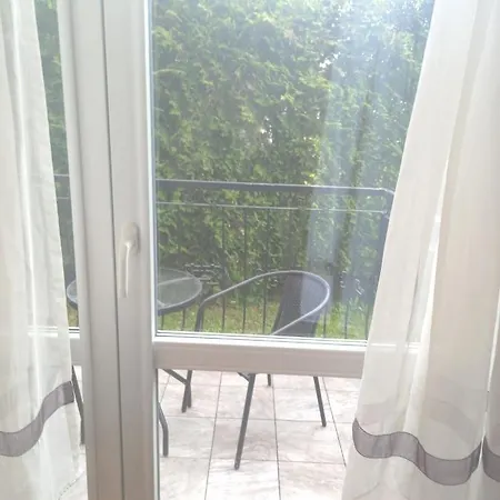 Ramzes-Pokoje Z Balkonami,Parking,Blisko Do Plazy Ustka 3*