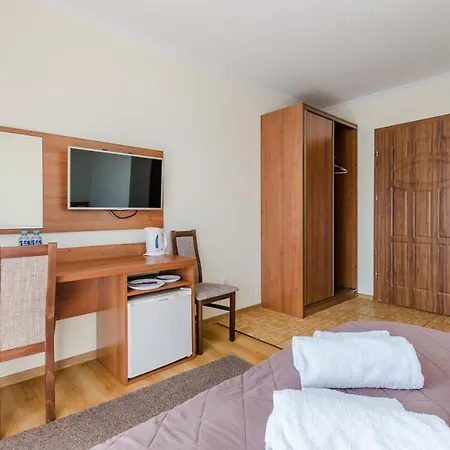 Ramzes-pokoje Z Balkonami,parking,blisko Do Plazy 3* Ustka