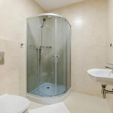 Ramzes-Pokoje Z Balkonami,Parking,Blisko Do Plazy Ustka