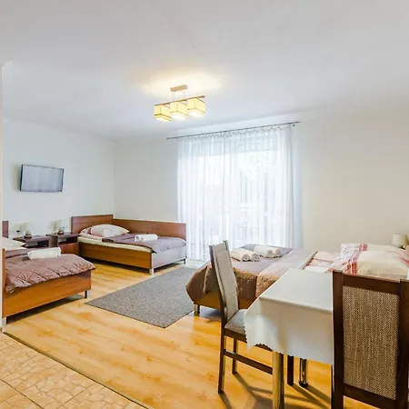 Frühstückspension Ramzes-Pokoje Z Balkonami,Parking,Blisko Do Plazy Ustka 3*