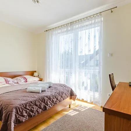 Ramzes-pokoje Z Balkonami,parking,blisko Do Plazy 3*