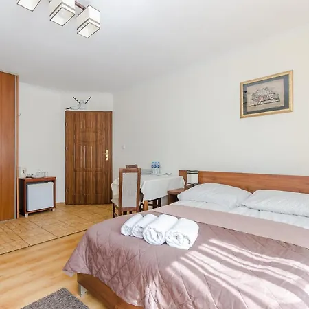 Ramzes-pokoje Z Balkonami,parking,blisko Do Plazy أوستكا