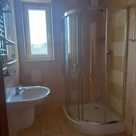 Ramzes-pokoje Z Balkonami,parking,blisko Do Plazy 3* أوستكا