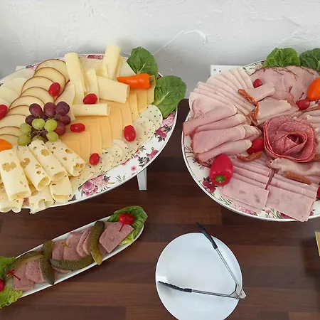 Ramzes-pokoje Z Balkonami,parking,blisko Do Plazy