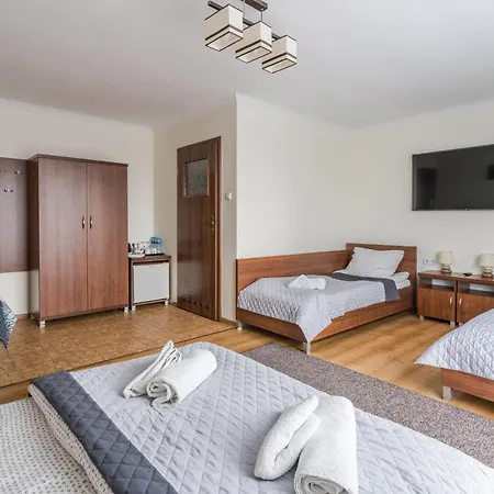 Ramzes-pokoje Z Balkonami,parking,blisko Do Plazy 3* Ustka