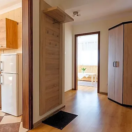 Ramzes -pokoje Z Balkonami, Parking Gratis ,rowery ,dobry Dojazd Do Plazy I Centrum Bed & Breakfast