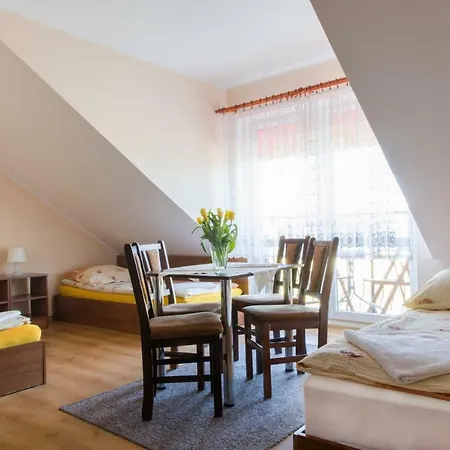 Ramzes-Pokoje Z Balkonami,Parking,Blisko Do Plazy Ustka