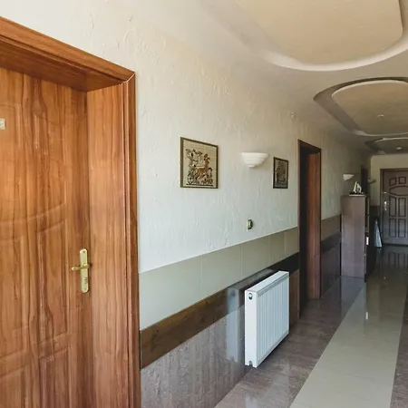 Ramzes-pokoje Z Balkonami,parking,10min Od Plazy