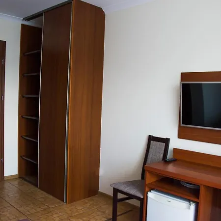 Bed & Breakfast Ramzes-pokoje Z Balkonami,parking,10min Od Plazy Ustka