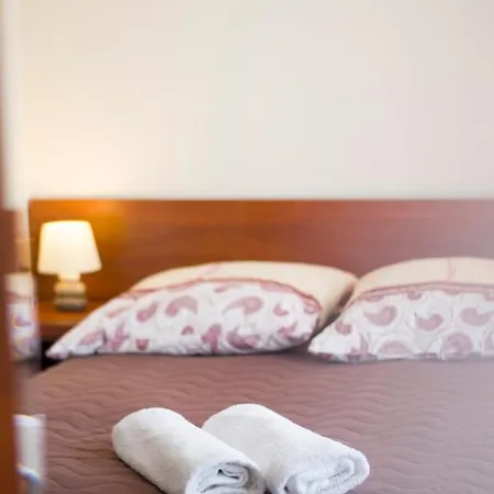 Bed & Breakfast Ramzes-pokoje Z Balkonami,parking,10min Od Plazy *