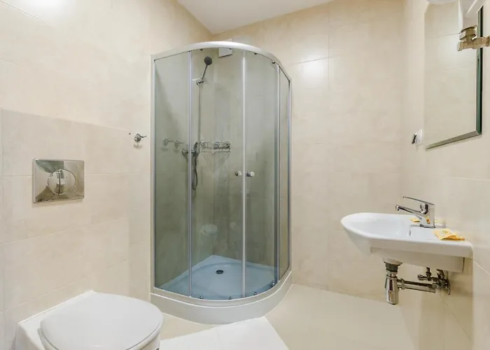 Ramzes-pokoje Z Balkonami,parking,blisko Do Plazy