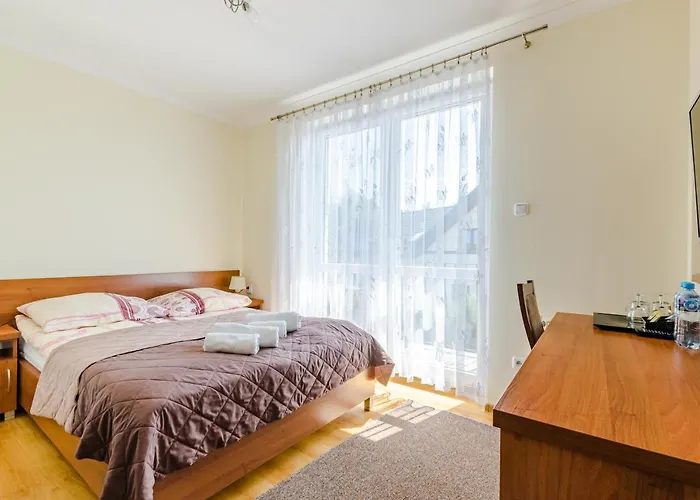 Ramzes-pokoje Z Balkonami,parking,blisko Do Plazy 3*