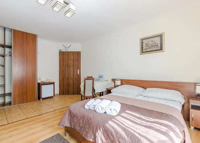 Ramzes Ustka -Pokoje Z Balkonami,Parking,Rowery,Blisko Do Plazy Ούστκα
