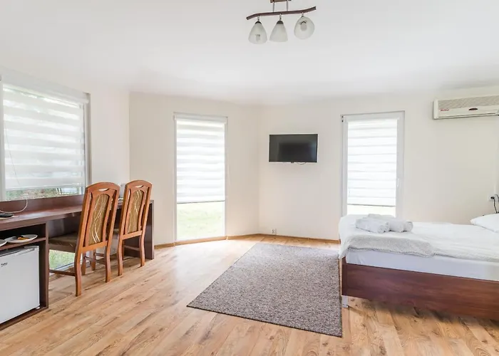 Bed and Breakfast Ramzes Ustka -Pokoje Z Balkonami,Parking,Rowery,Blisko Do Plazy Ούστκα