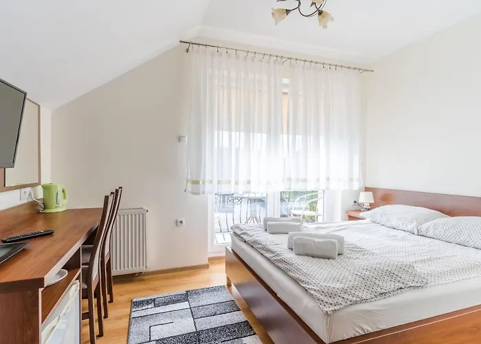 Ramzes Ustka -Pokoje Z Balkonami,Parking,Blisko Do Plazy 3* Устка