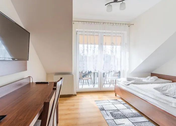 Ramzes Ustka -Pokoje Z Balkonami,Parking,Rowery,Blisko Do Plazy 3*