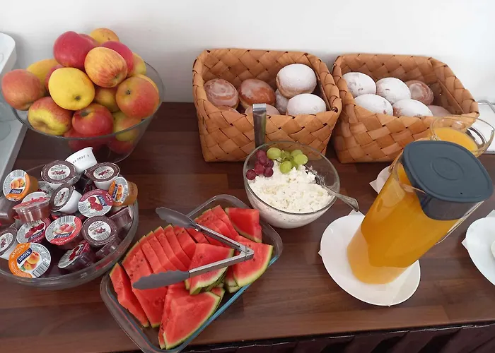 Bed and Breakfast Ramzes Ustka -Pokoje Z Balkonami,Parking,Rowery,Blisko Do Plazy