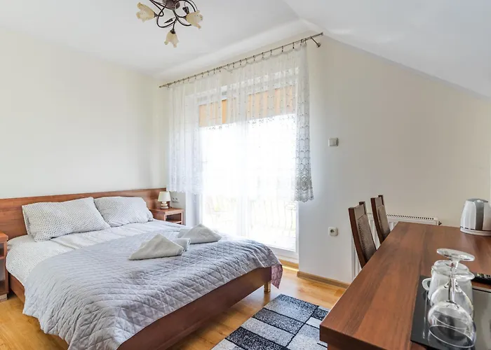 Ramzes Ustka -Pokoje Z Balkonami,Parking,Blisko Do Plazy 3* Устка