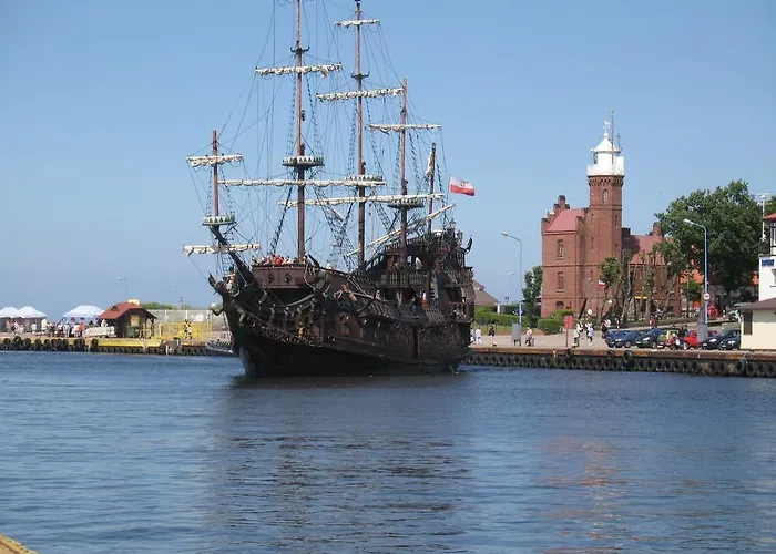 Ramzes Ustka -Pokoje Z Balkonami,Parking,Blisko Do Plazy 3*