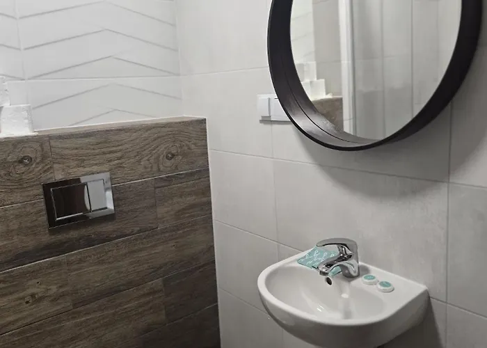 Panzió Ramzes-pokoje Z Balkonami,parking,blisko Do Plazy Ustka