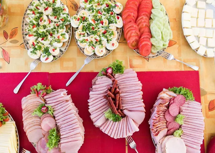 Ramzes Ustka -Pokoje Z Balkonami,Parking,Blisko Do Plazy