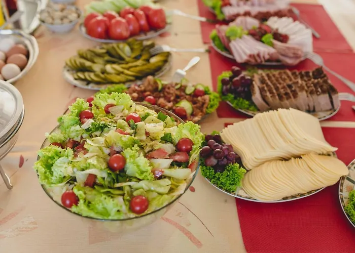 Panzió Ramzes-pokoje Z Balkonami,parking,blisko Do Plazy