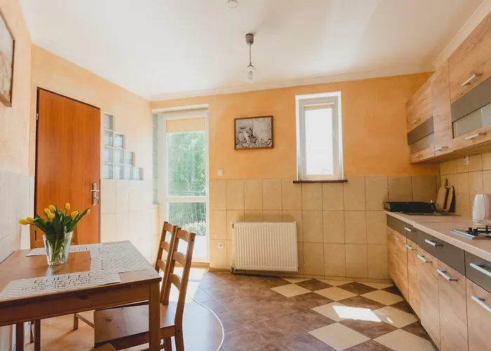 Ramzes-pokoje Z Balkonami,parking,blisko Do Plazy Ustka