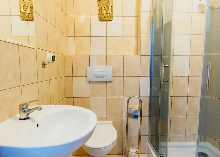 Ramzes-pokoje Z Balkonami,parking,blisko Do Plazy 3*