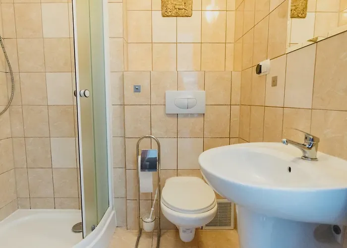 Ramzes Ustka -Pokoje Z Balkonami,Parking,Blisko Do Plazy 3* Устка