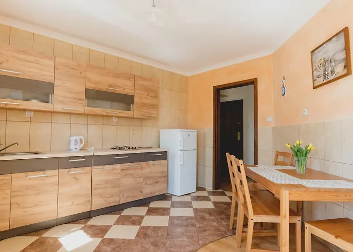 Ramzes-pokoje Z Balkonami,parking,blisko Do Plazy Ustka