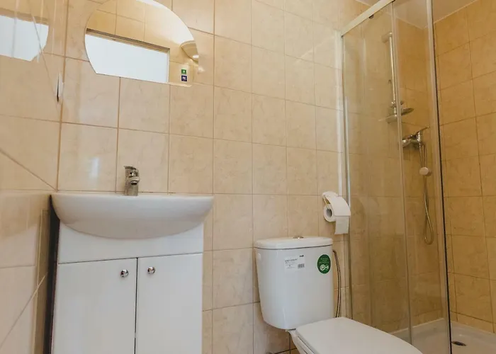 Ramzes Ustka -Pokoje Z Balkonami,Parking,Blisko Do Plazy Отель типа 